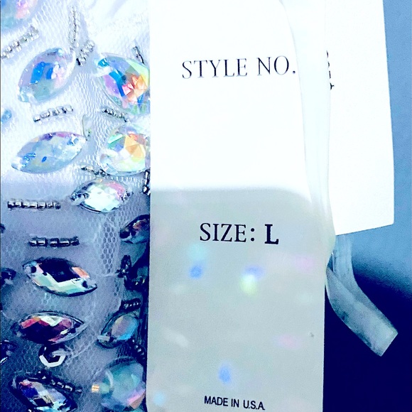 Reception White mesh top formal dress, with embroidered crystal designs - Picture 3 of 10